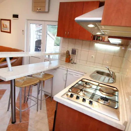 度假居 Ratimir By Interhome *